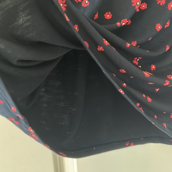 J Jill Navy Blue + Red Florals Jersey Knit Pull-on Rayon Skirt w POCKETS - Picture 7 of 10